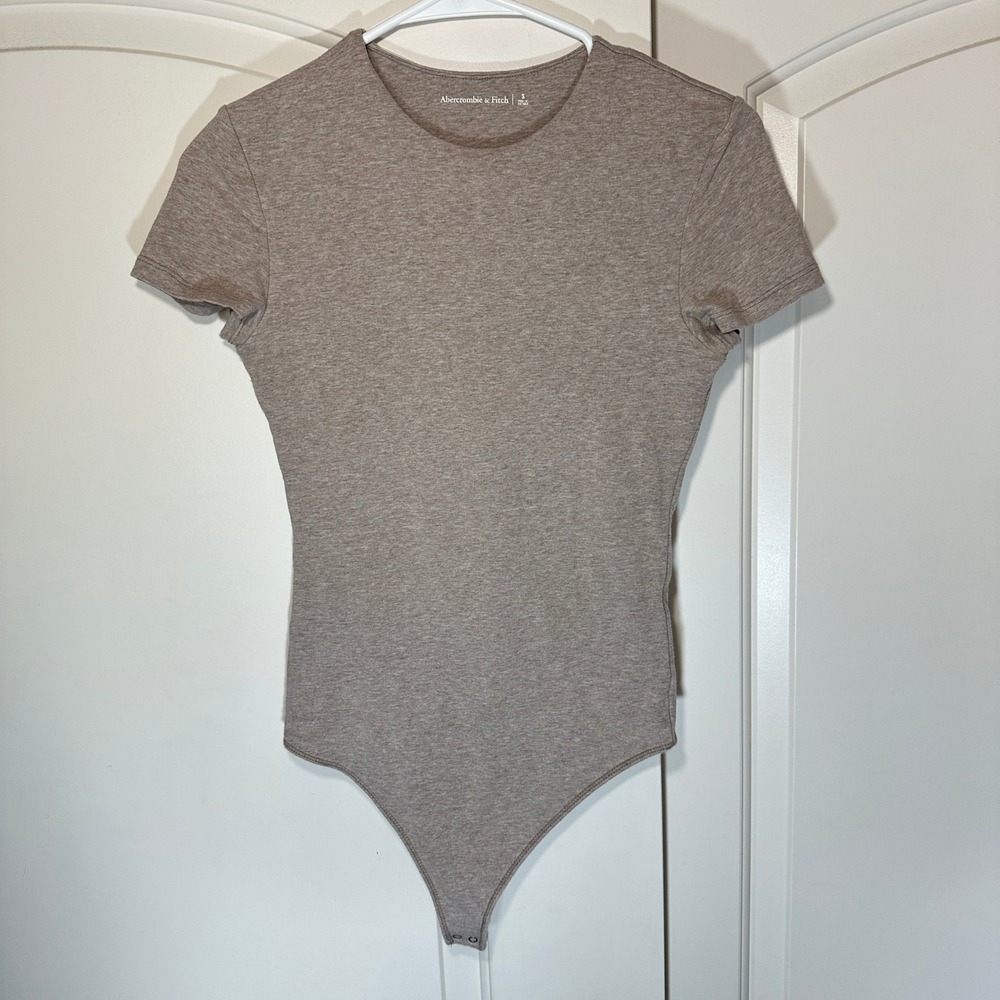 Abercrombie Short-Sleeve Cotton Seamless Fabric Crew Bodysuit Brown Heathered S